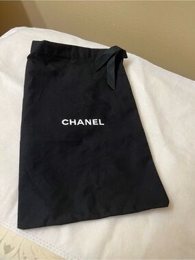 CHANEL authentic Drawstring Dust Bag NEW